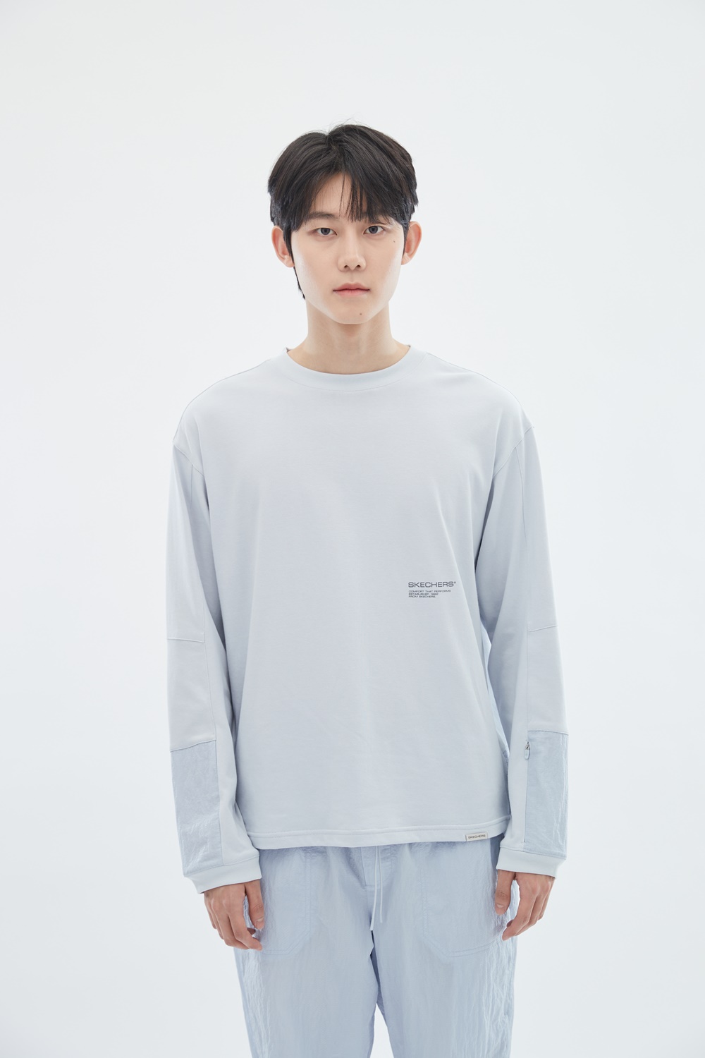 [스케쳐스 어패럴] 남성 우븐+니트 믹스 하이브리드 티셔츠