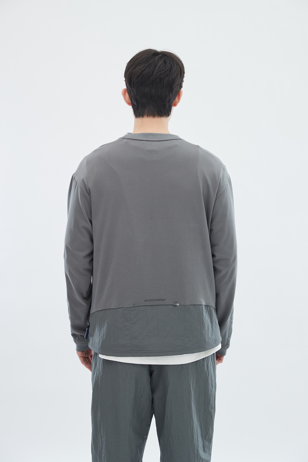 [스케쳐스 어패럴] 남성 우븐+니트 믹스 하이브리드 티셔츠