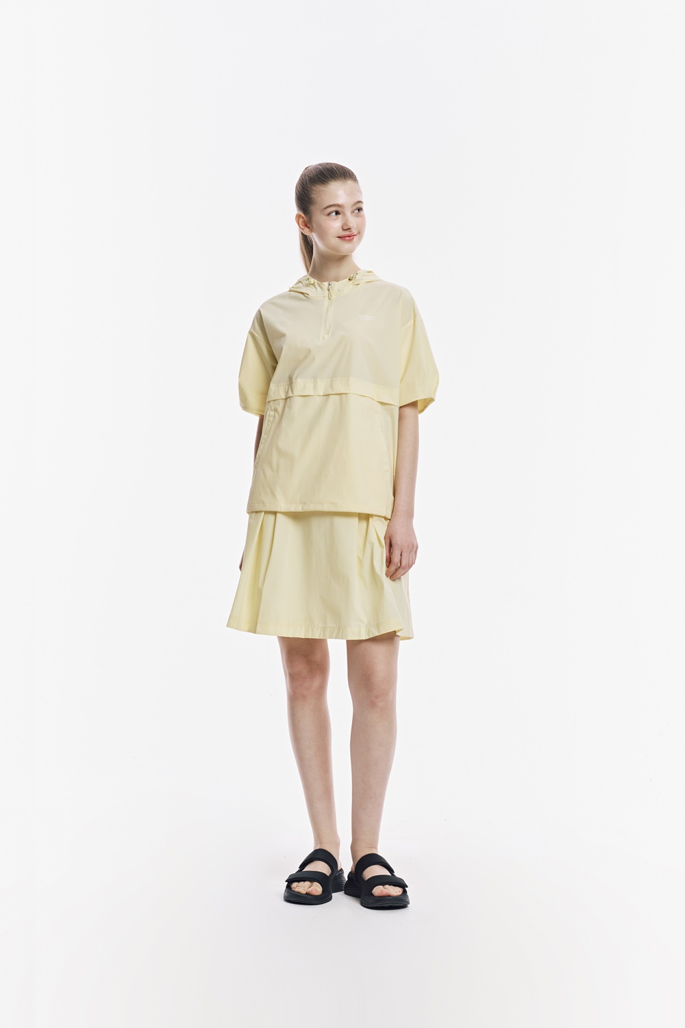 [스케쳐스 어패럴] 여성 우븐 반팔 아노락