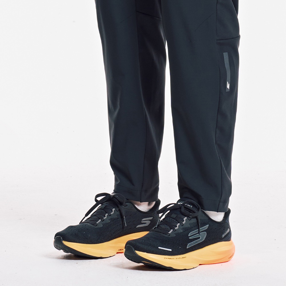 [스케쳐스 러닝화] 스케쳐스 에어로 스파크 (슬립인스)