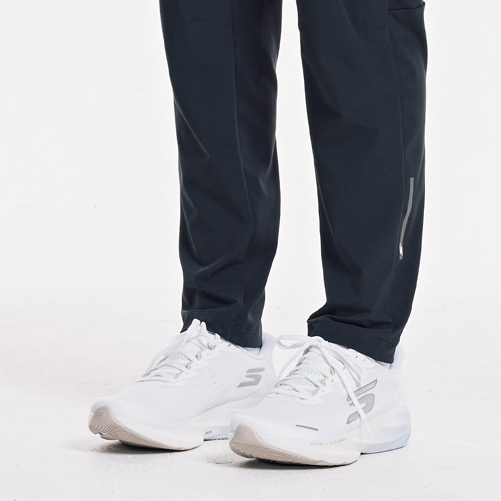 [스케쳐스 러닝화] 스케쳐스 에어로 스파크(슬립인스)