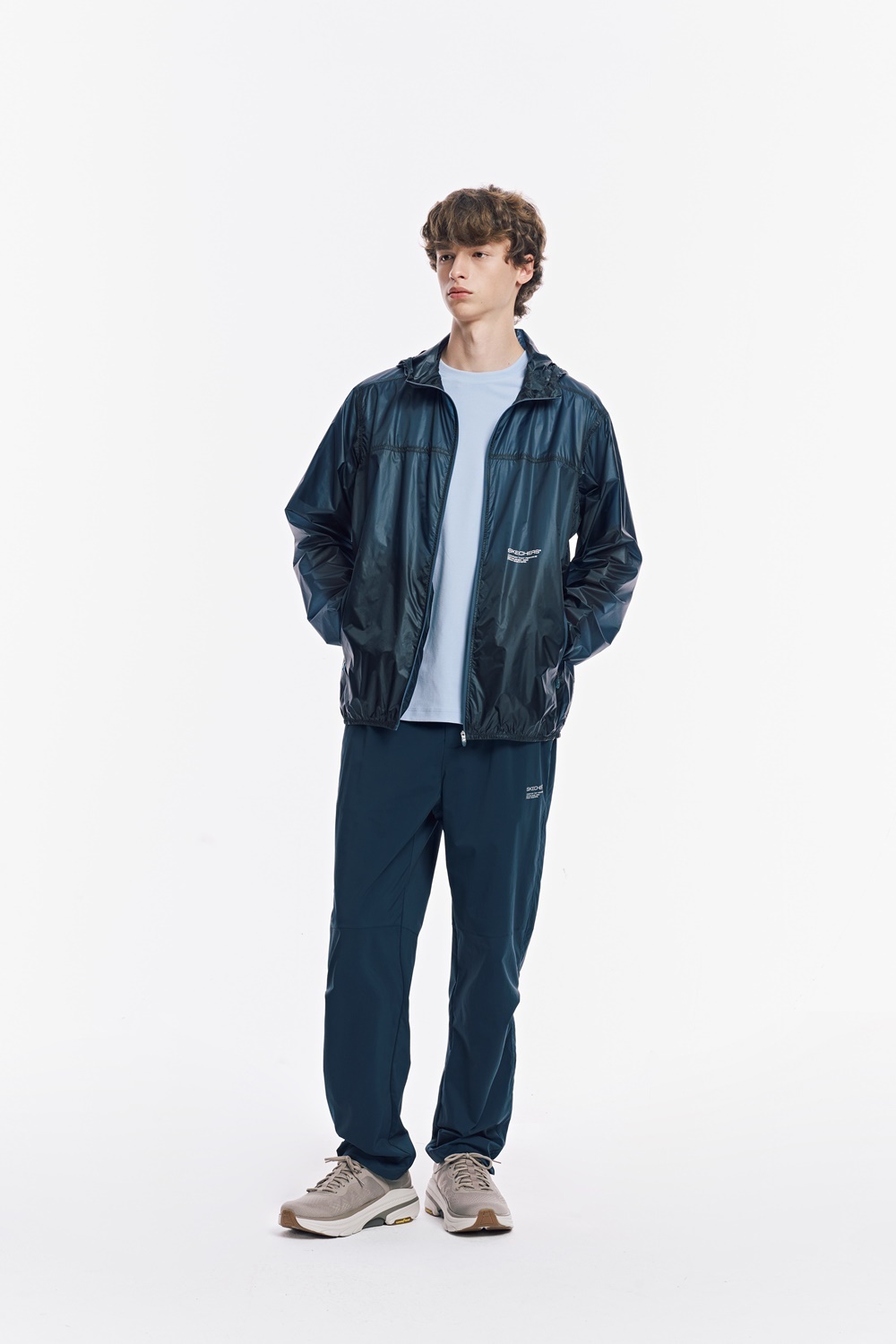 [스케쳐스 어패럴] 남성 AIRTASTIC 저데니어 경랑 방풍 자켓