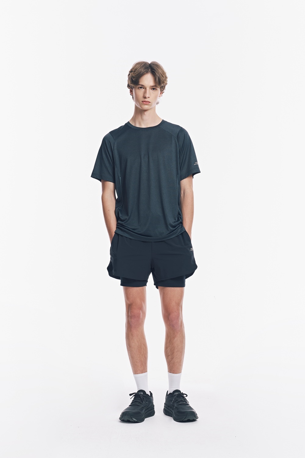 [스케쳐스 어패럴] 남성 퍼포먼스 메쉬 니트 티셔츠