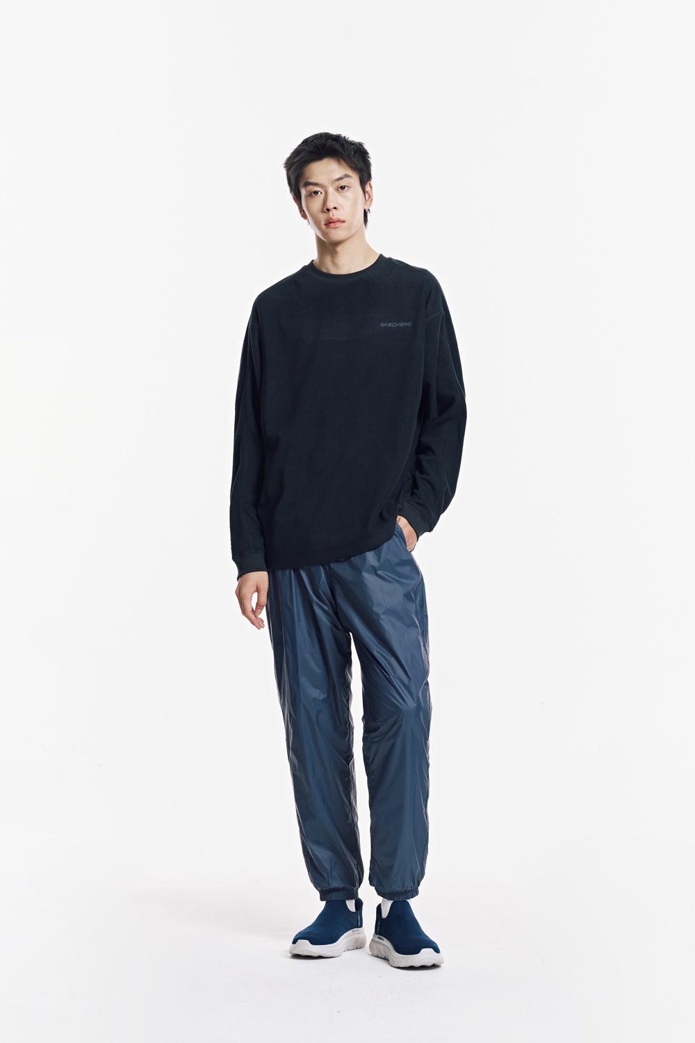 [스케쳐스 어패럴] 남성 사각 기모 긴팔 티셔츠