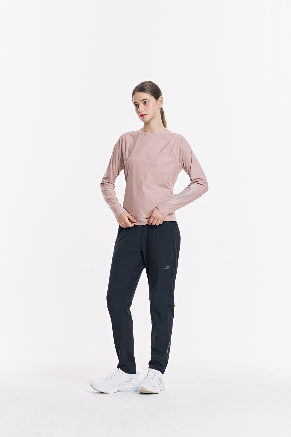 [스케쳐스 어패럴] 여성 스퀘어 트리코트 긴팔 티셔츠