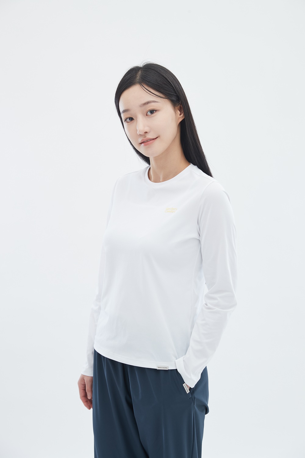 [스케쳐스 어패럴] 여성 소로나 긴팔 라운드 티셔츠