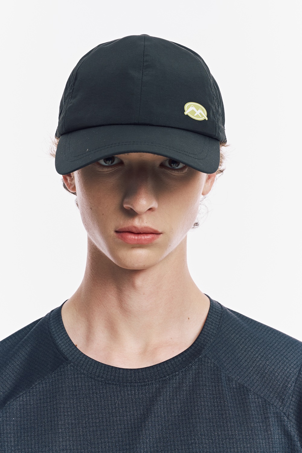 유니 고트레일 스트링 볼캡