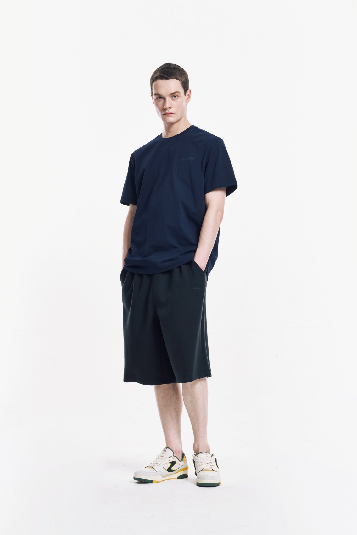 [스케쳐스 어패럴] 남성 에센셜 반팔 티셔츠